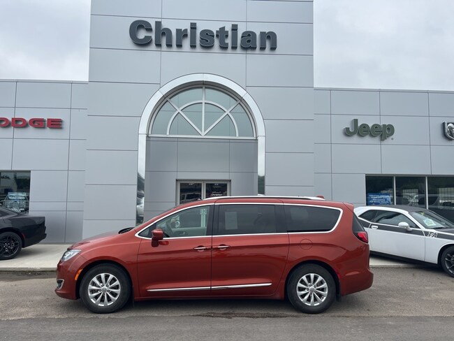 2018 Chrysler Pacifica Touring L Plus Minivan/Van