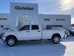 2026 Ram 3500 TRADESMAN CREW CAB 4X4 8' BOX Pickup