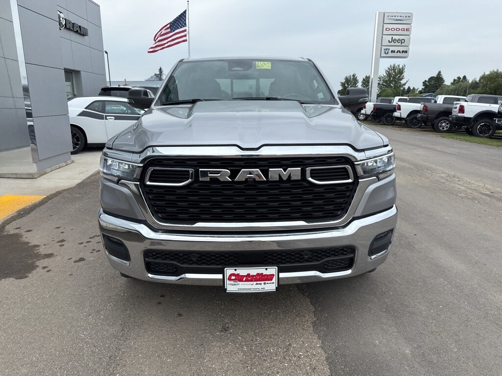 2025 Ram 1500 Big Horn photo 3
