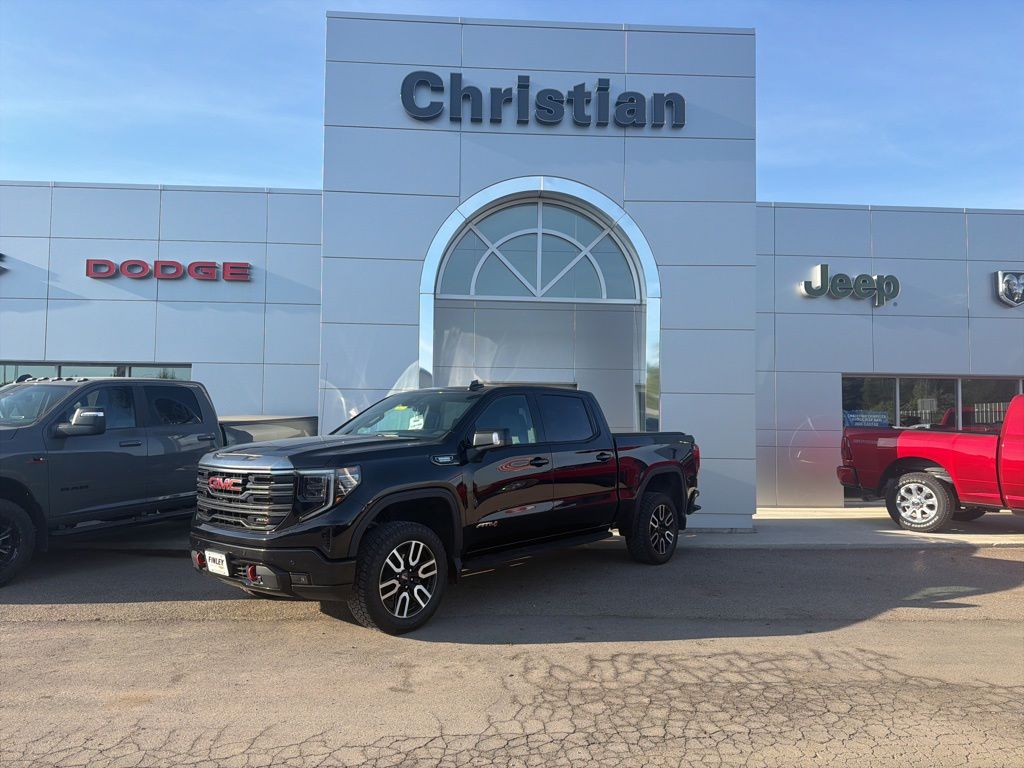 2023 GMC Sierra 4WD Crew Cab Short Box AT4's photo