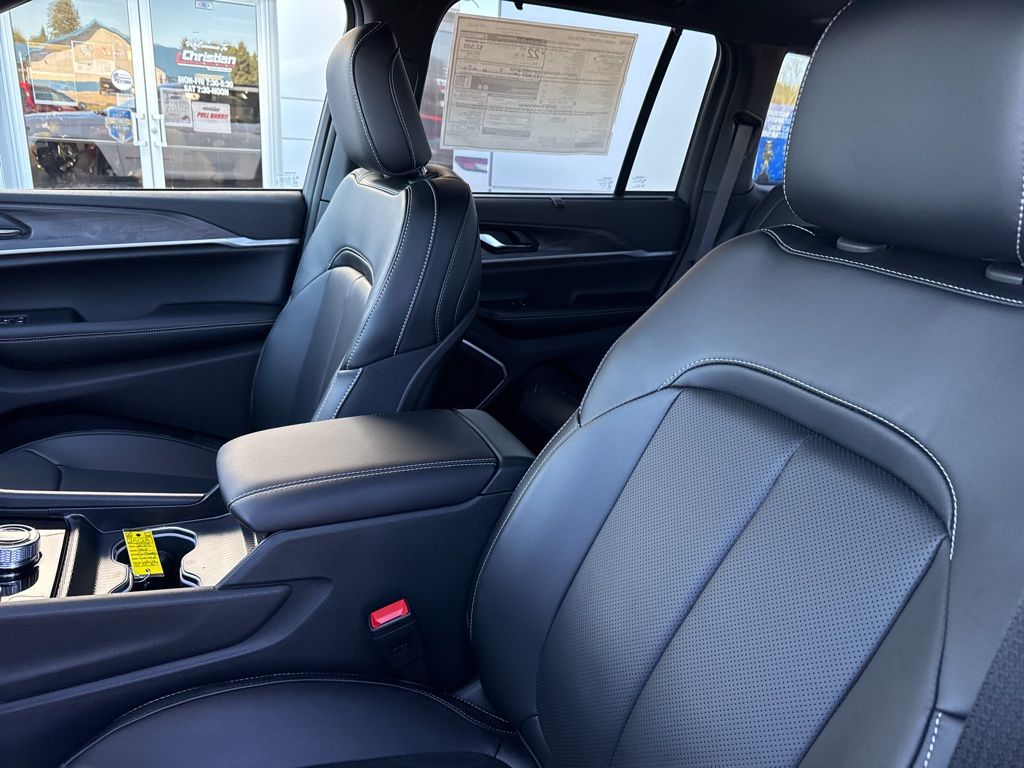 2025 Jeep Grand Cherokee Limited - Photo 19