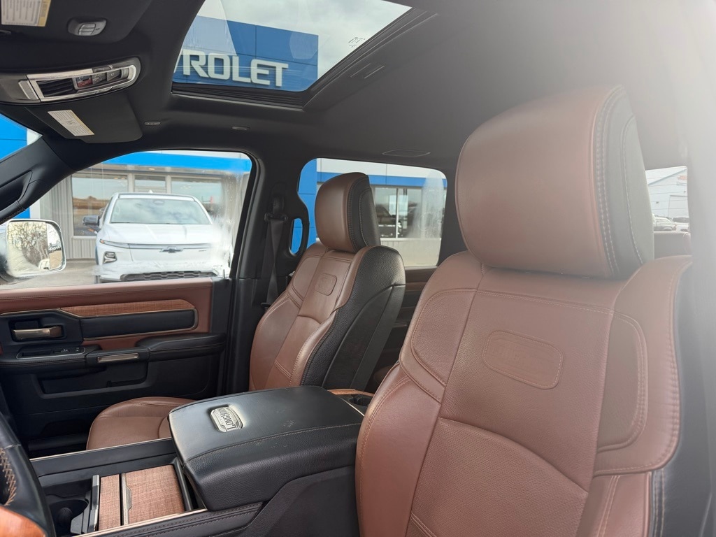 2022 Ram 3500 Laramie Longhorn photo 3