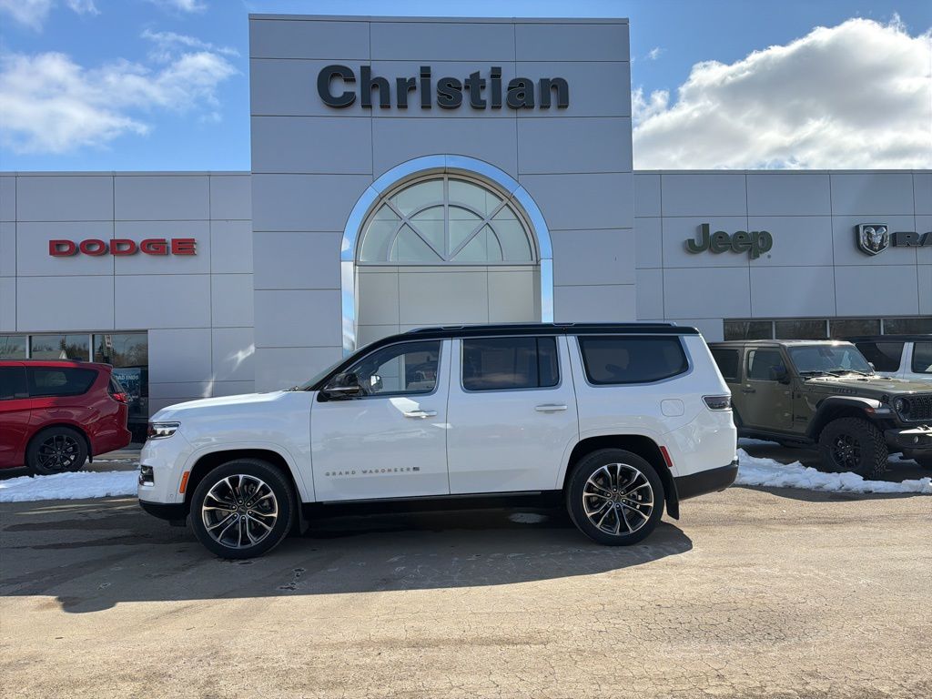 2023 Jeep Grand Wagoneer Series III 4WD's photo
