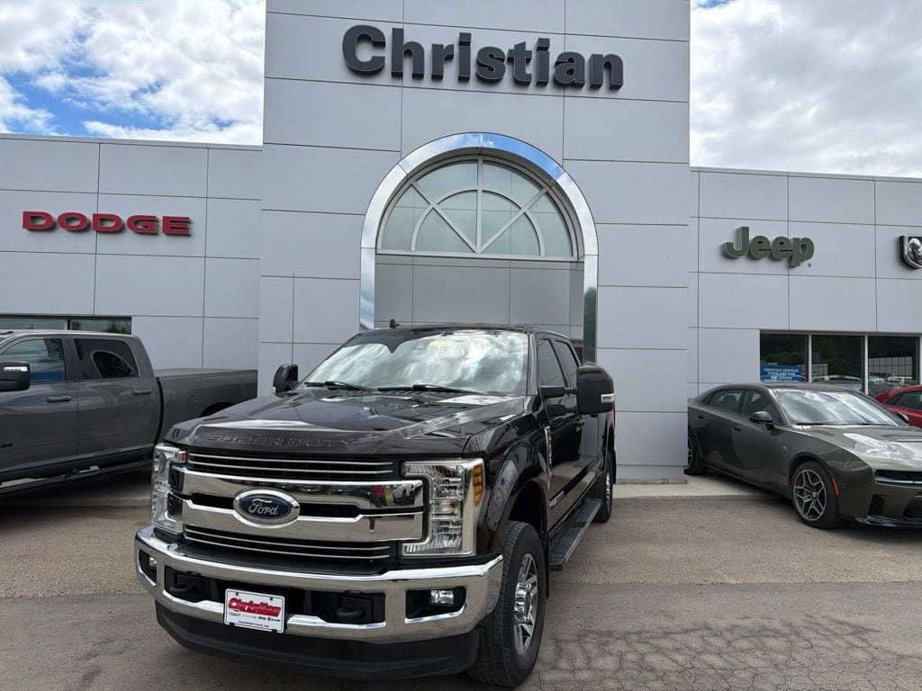 2019 Ford F-250 Lariat 4x4 Crew Cab 176 in's photo