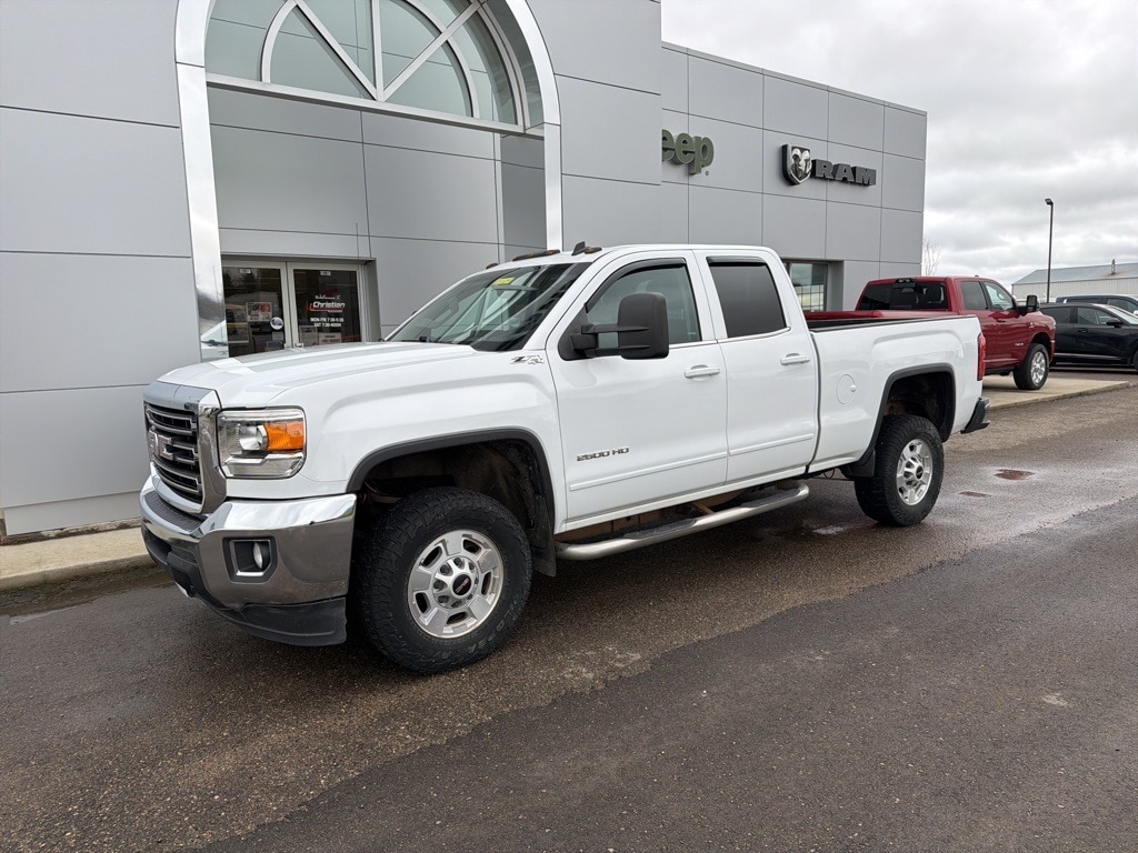 Used 2015 GMC Sierra 2500HD SLE with VIN 1GT22YEG1FZ121082 for sale in Cooperstown, ND