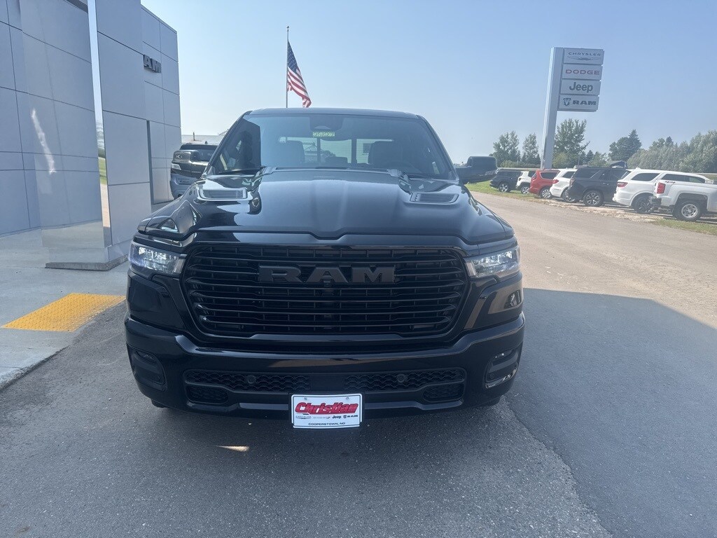 2025 Ram 1500 Laramie photo 3