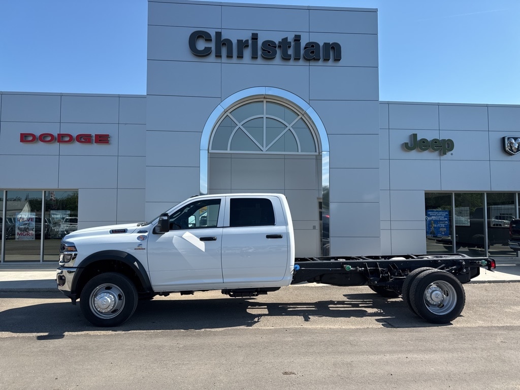 New 2025 Ram 5500 Chassis Cab 5500 TRADESMAN CHASSIS CREW CAB 4X4 84' CA Pickup