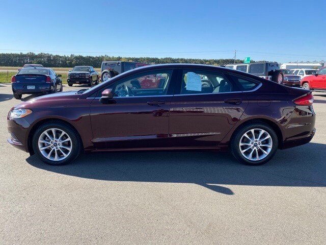 Used 2017 Ford Fusion SE with VIN 3FA6P0H73HR282398 for sale in Fertile, Minnesota