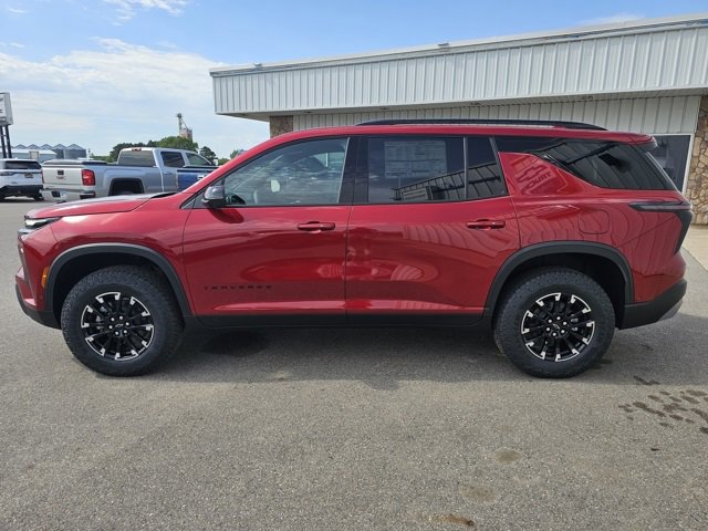 2025 Chevrolet Traverse Z71 photo 2