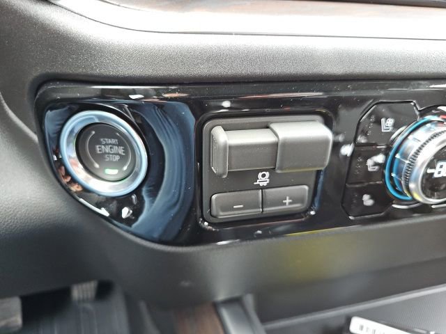 2026 GMC Sierra 1500 SLT - Photo 16