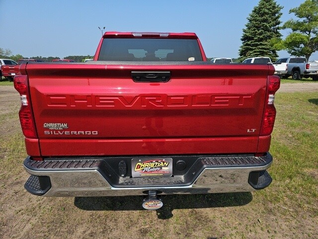 2024 Chevrolet Silverado 1500 LT photo 4
