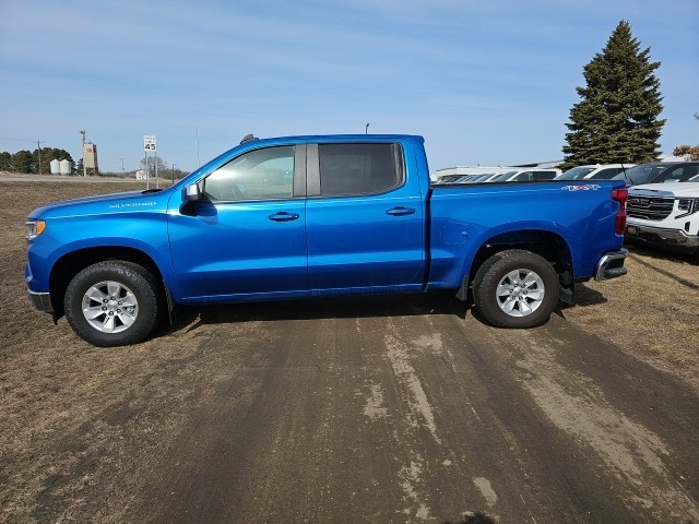 Used 2024 Chevrolet Silverado 1500 LT with VIN 1GCUDDED1RZ123484 for sale in Fertile, Minnesota