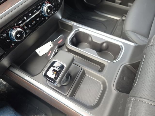2026 GMC Sierra 1500 SLT - Photo 15