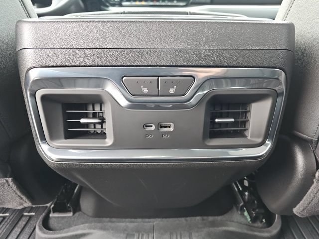 2026 GMC Sierra 1500 SLT - Photo 7