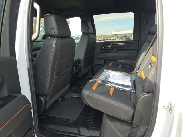 2026 GMC Sierra 2500HD AT4 - Photo 6