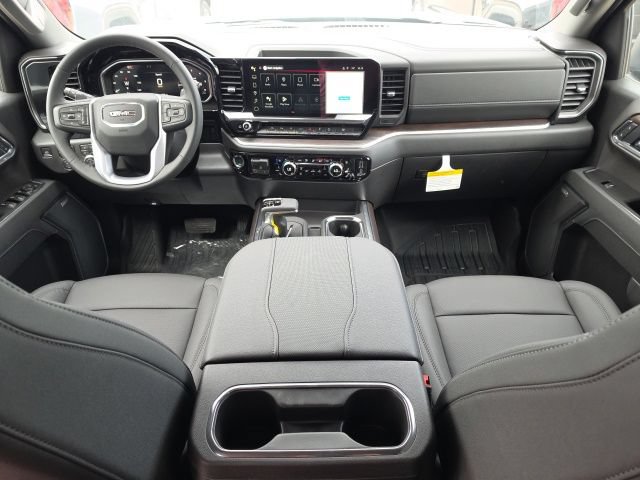 2026 GMC Sierra 1500 SLT - Photo 8