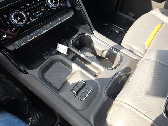 2026 GMC Sierra 2500HD AT4 - Photo 15
