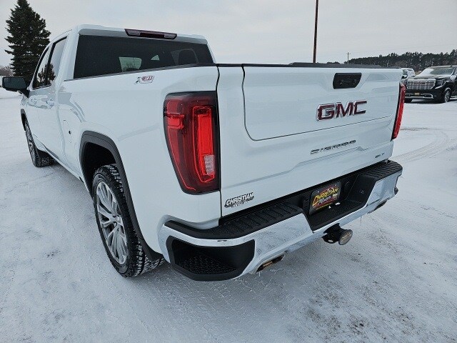 2022 Gmc Sierra 1500 SLT photo 3