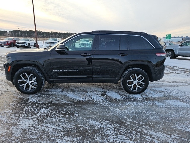 Used 2025 Jeep Grand Cherokee Limited with VIN 1C4RJHBG3S8727814 for sale in Fertile, Minnesota