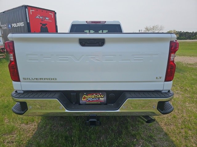 2025 Chevrolet Silverado 3500HD LT photo 3