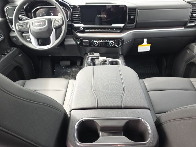 2026 GMC Sierra 1500 SLT - Photo 8