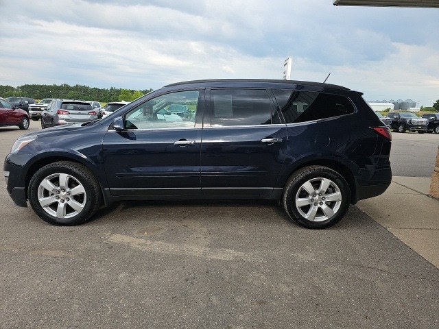 Used 2016 Chevrolet Traverse 1LT with VIN 1GNKVGKD3GJ211675 for sale in Fertile, Minnesota