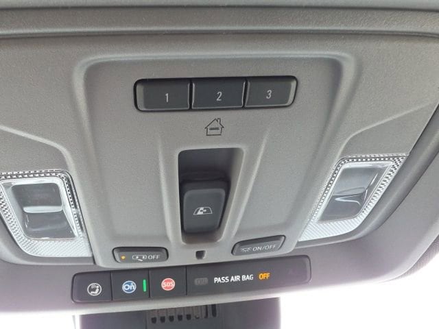 2026 GMC Sierra 1500 SLT - Photo 18