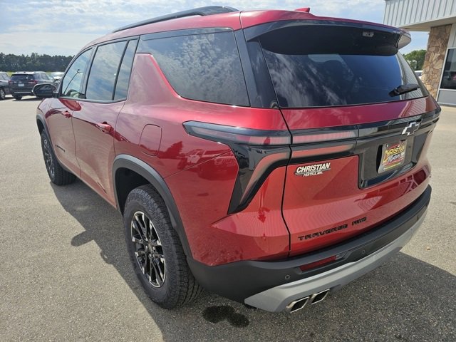 2025 Chevrolet Traverse Z71 photo 3