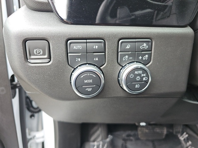 2023 GMC Sierra 1500 SLT - Photo 16