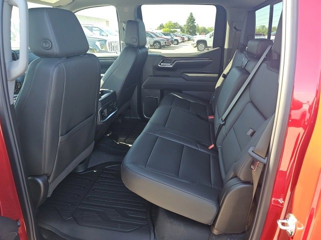 2025 Gmc Sierra 1500 SLT photo 4