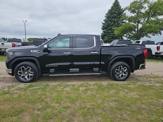 Used 2023 GMC Sierra 1500 SLT with VIN 3GTUUDE89PG277487 for sale in Fertile, Minnesota