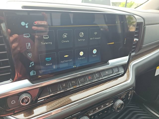 2025 Chevrolet Silverado 3500 HD LT - Photo 16
