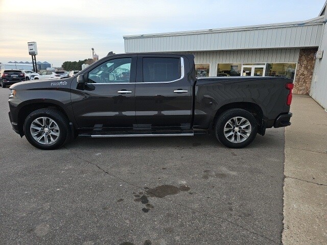 2022 Chevrolet Silverado 1500 High Country photo 2