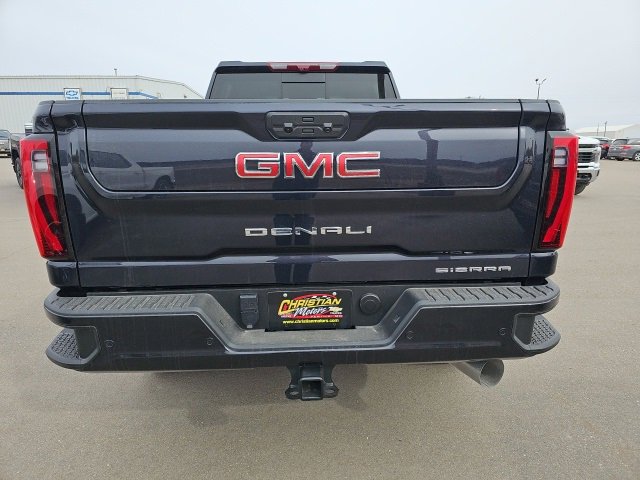 2024 Gmc Sierra 2500 HD Denali photo 4