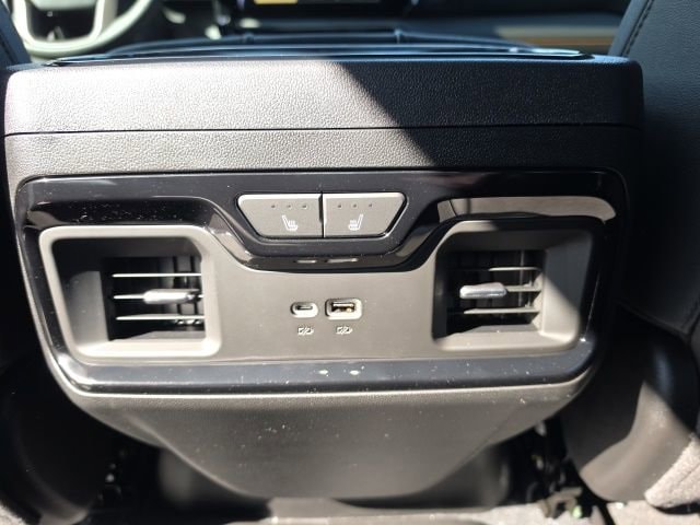 2026 GMC Sierra 1500 AT4 - Photo 7