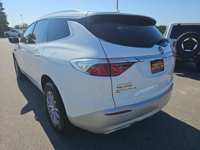 2024 Buick Enclave Premium photo 3