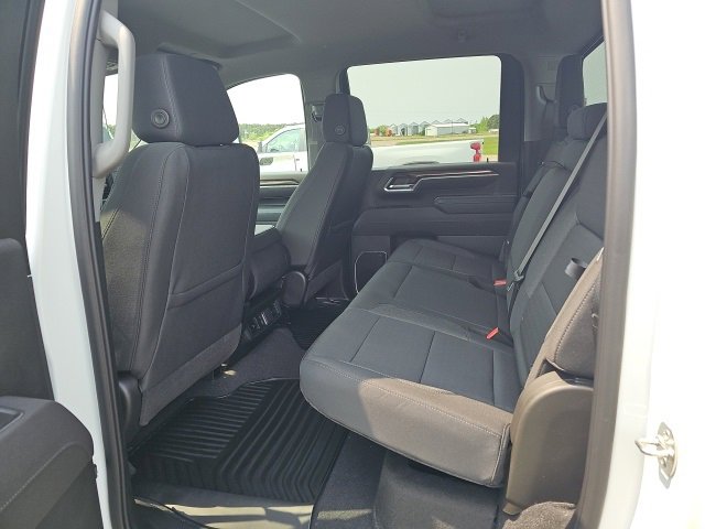 2025 Chevrolet Silverado 3500HD LT photo 4
