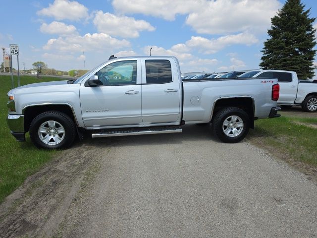 Used 2017 Chevrolet Silverado 1500 LT with VIN 1GCVKREH1HZ382534 for sale in Fertile, Minnesota