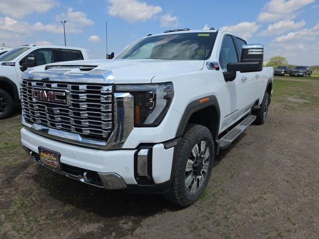 2026 GMC Sierra 4WD Crew Cab Standard Box Denali's photo