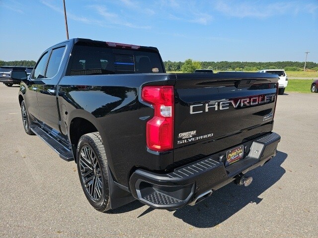 2019 Chevrolet Silverado 1500 High Country photo 2
