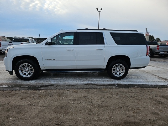 Used 2019 GMC Yukon XL SLT with VIN 1GKS2GKC0KR234659 for sale in Fertile, Minnesota