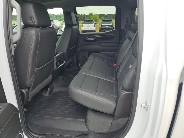 2023 GMC Sierra 1500 SLT - Photo 10