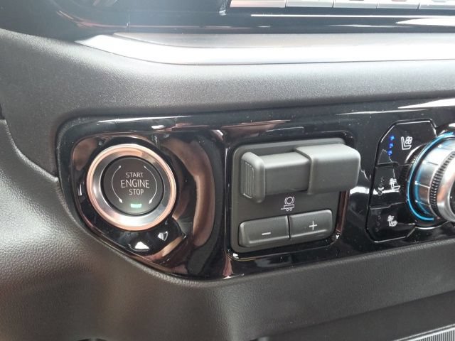 2026 GMC Sierra 1500 SLT - Photo 16