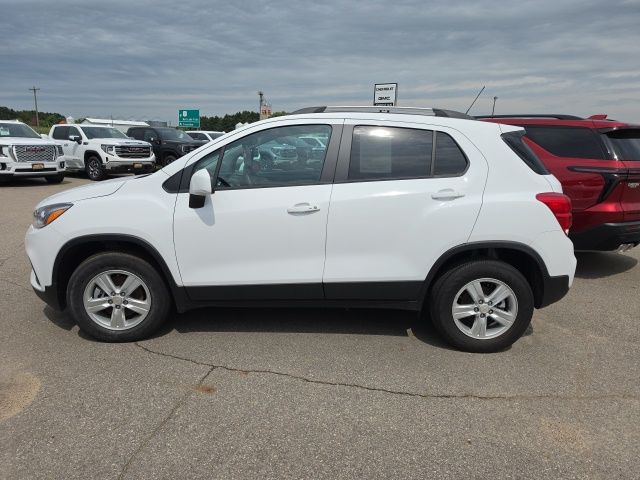 Used 2022 Chevrolet Trax LT with VIN KL7CJPSM6NB525771 for sale in Fertile, Minnesota