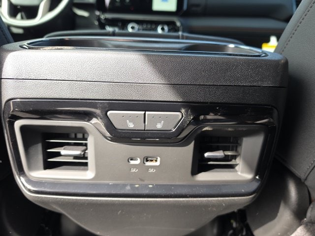 2026 GMC Sierra 1500 AT4 - Photo 7