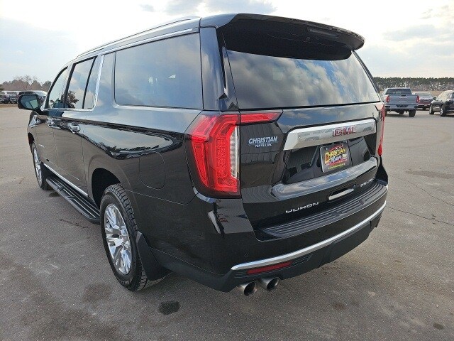 2023 Gmc Yukon XL Denali photo 3