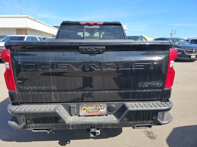 2025 Chevrolet Silverado 1500 High Country photo 4