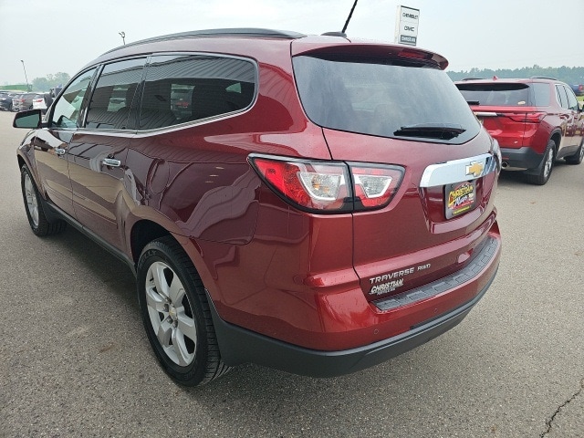 Used 2017 Chevrolet Traverse 1LT with VIN 1GNKVGKD3HJ108130 for sale in Fertile, Minnesota