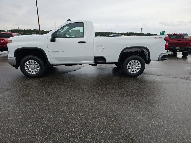 2025 Chevrolet Silverado 3500HD photo 2