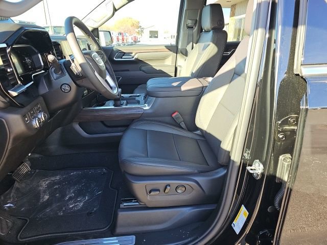 2026 GMC Sierra 1500 SLT - Photo 9